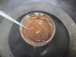 巧克力脆皮奶油盒子蛋糕怎么做？