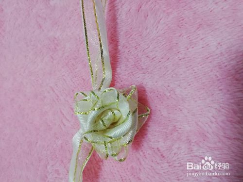 如何用缎带做玫瑰花