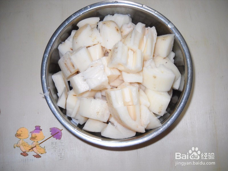 怎么做莲藕焖牛肉？