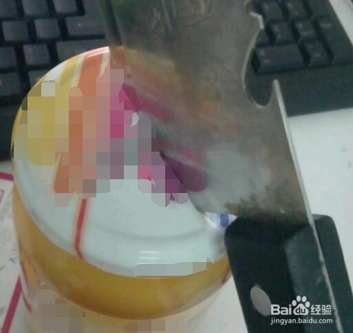 如何拧开罐头瓶子