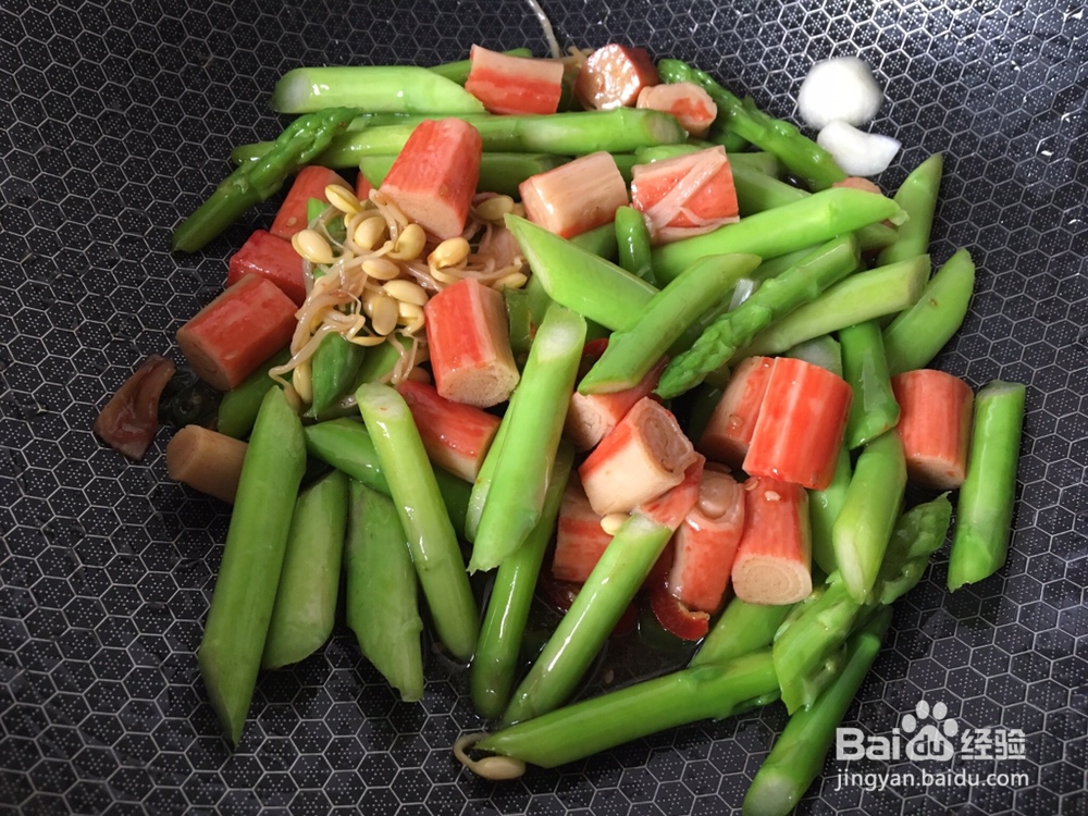 在家也能做的肉蟹棒芦笋