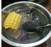 玉米乌鸡汤的制作过程