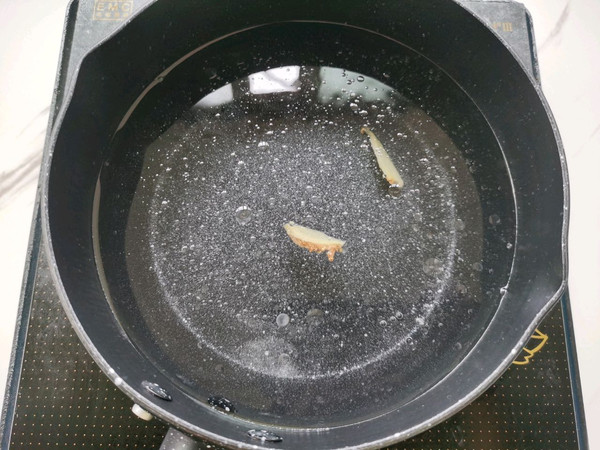 香蒜捞汁拌荞麦面