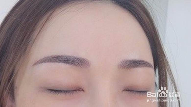 纹的眉毛红色印子怎么去掉