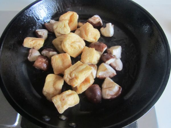 香菇豆腐泡娃娃菜