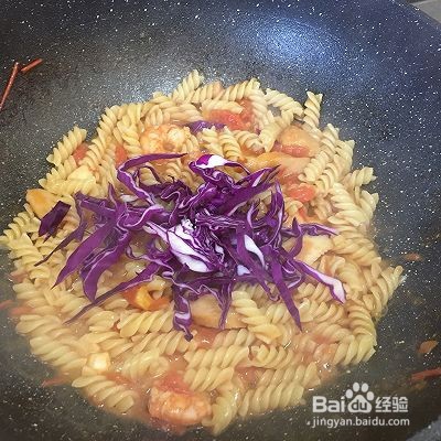美味的番茄海鲜意面