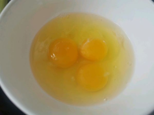 韭菜鸡蛋栲栳栳