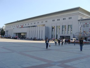 北京到宁丹东游览鸭绿江中朝友谊桥旅游攻略。