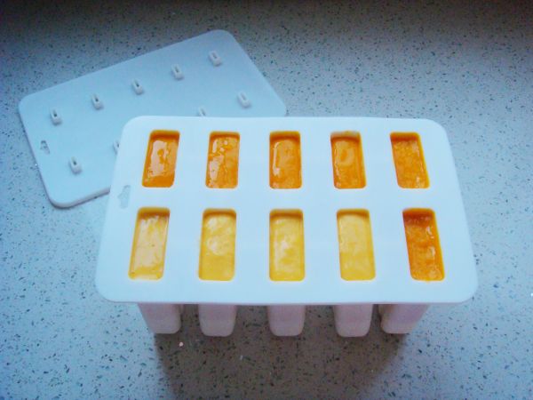 #《风味人间》美食复刻大挑战#芒果酸奶冰棒