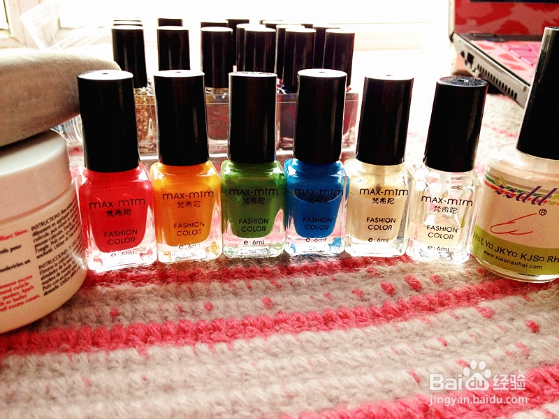 DIY美甲教程----彩虹渐变色