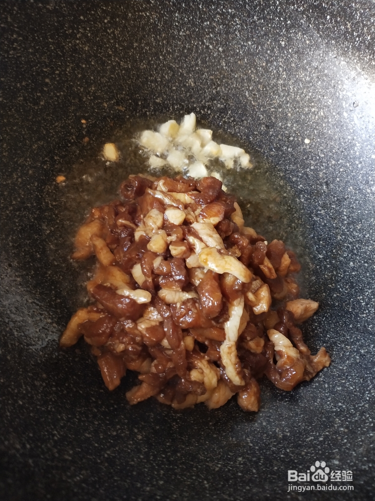 爽脆可口的肉丝炒面