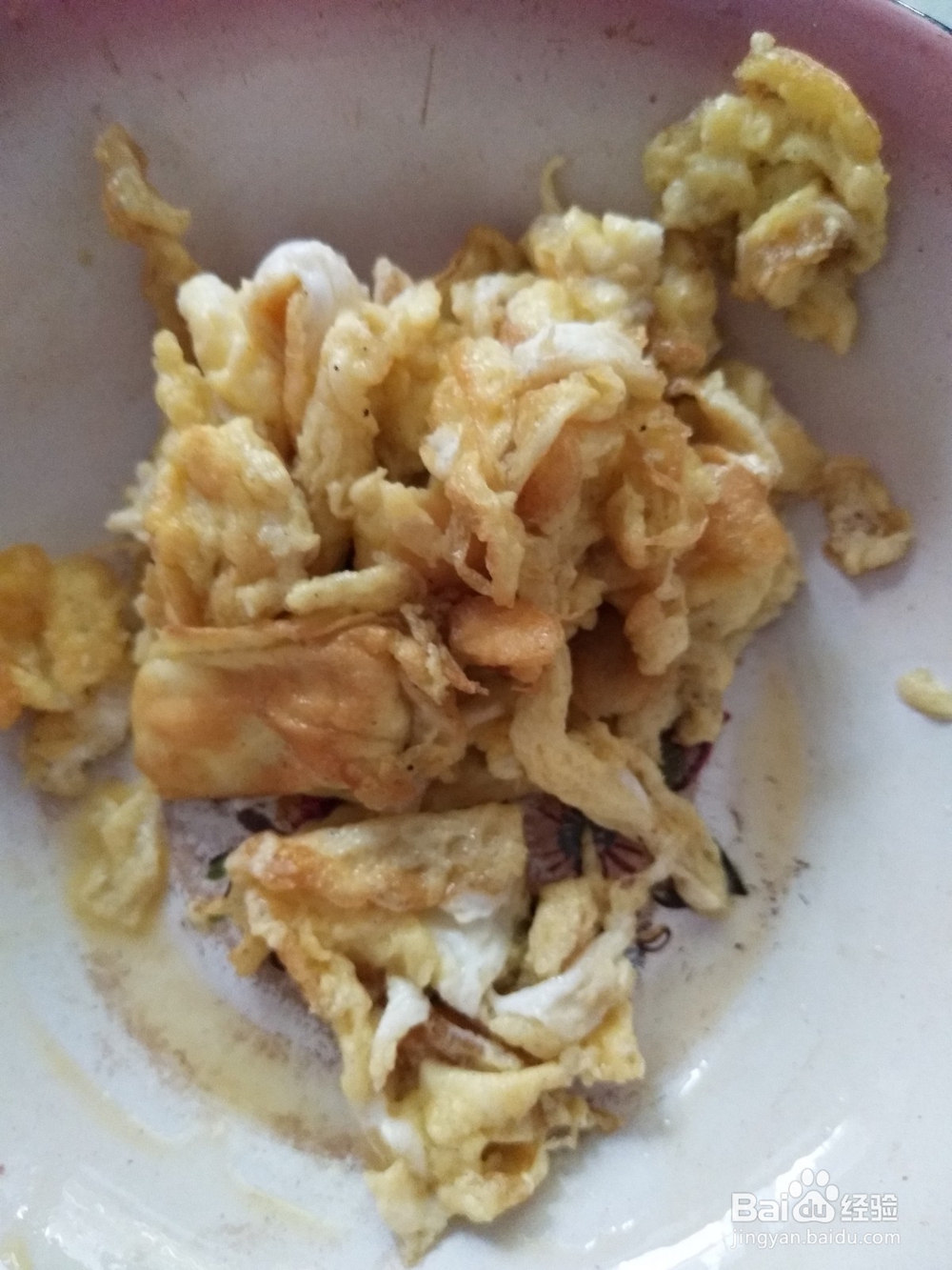 怎样做葱头丁炒鸡蛋？