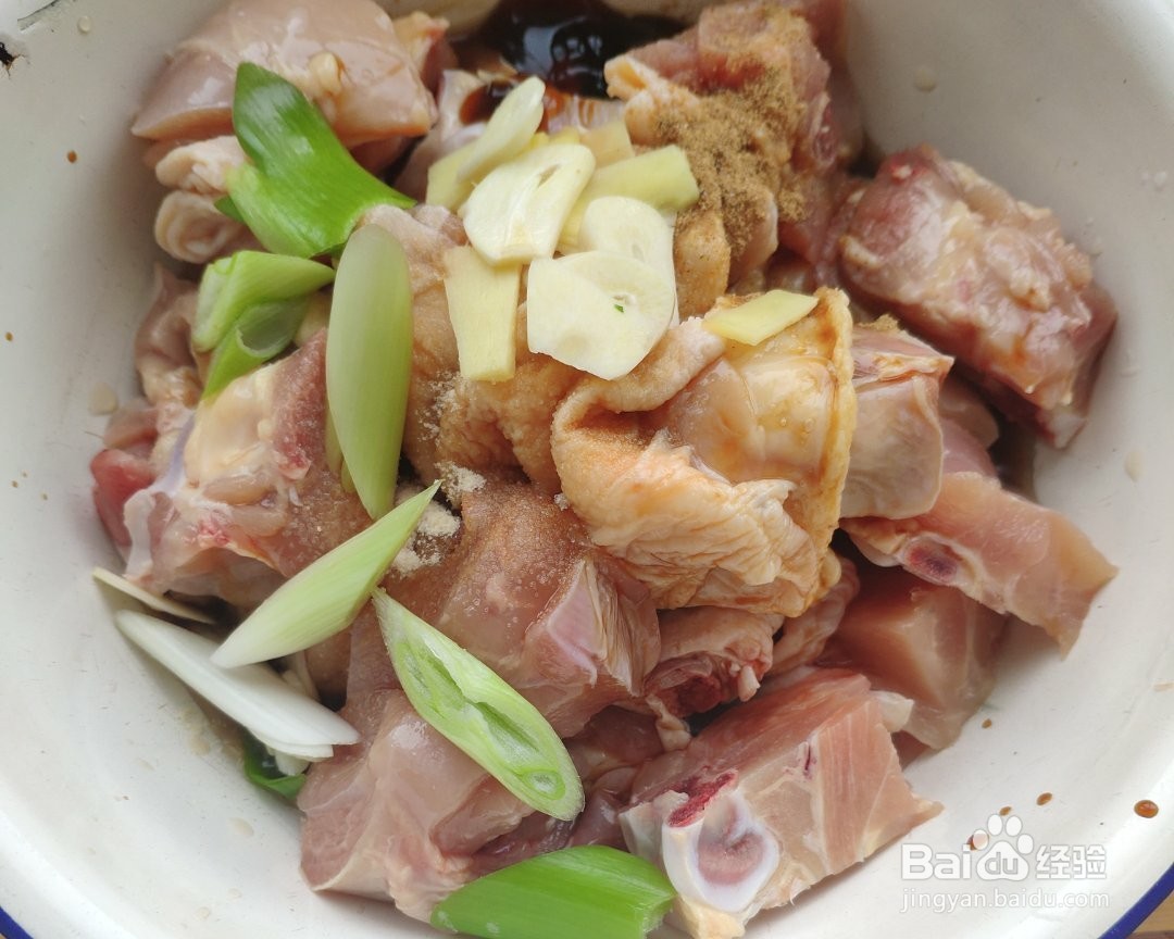 如何制作辣子鸡？