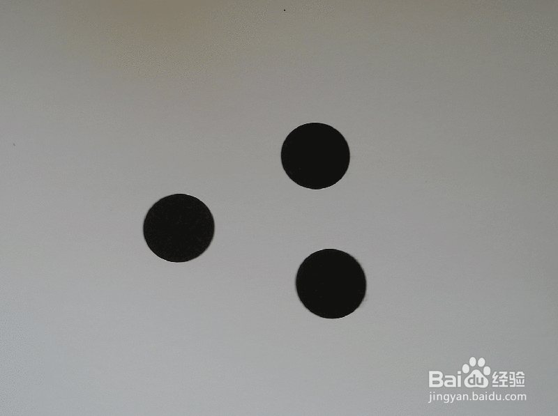 新生儿前三个月的视觉敏感期培养