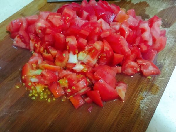 番茄浓汤牛肉米线