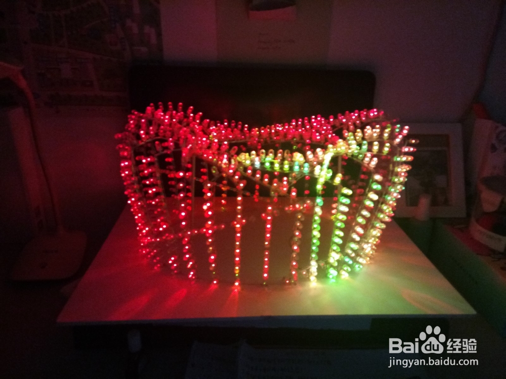 基于51单片机的LED灯鸟巢模型