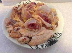 小鸡炖蘑菇的做法