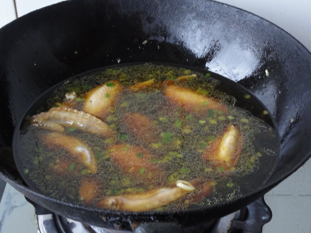 香甜可口的土豆焖鸡翅,好吃的根本停不下来