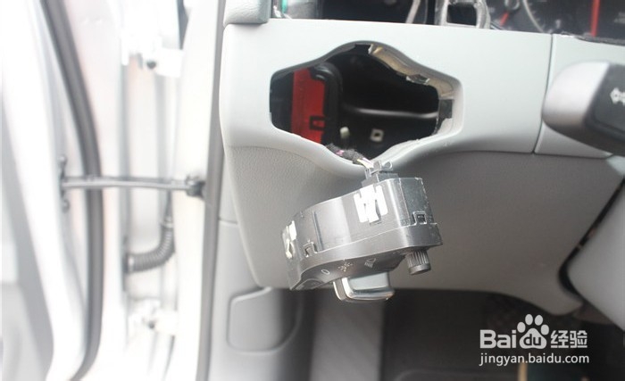 奥迪A4L自动大灯安装指南