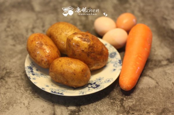 红枣小米糊、土豆丝煎饼