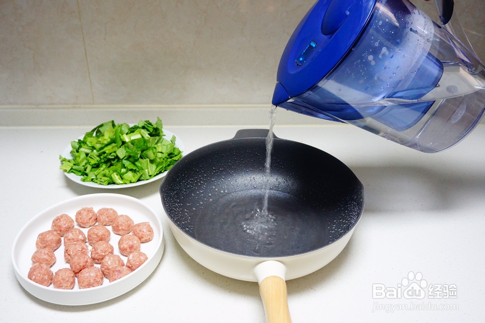 味美鲜香的小白菜肉丸汤