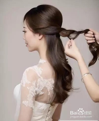 新娘发型简单大方步骤