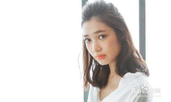 过渡期发型完美蜕变,从短发美到马尾