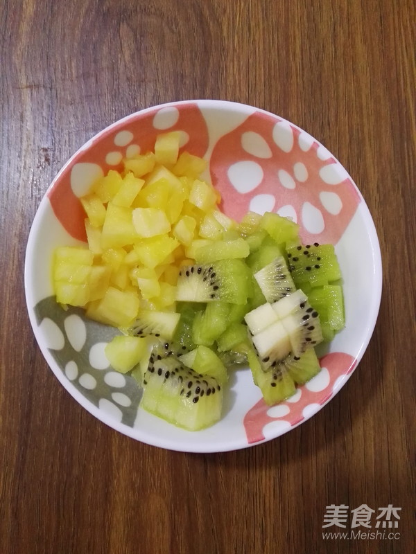 菠萝弥猴桃鸡尾酒