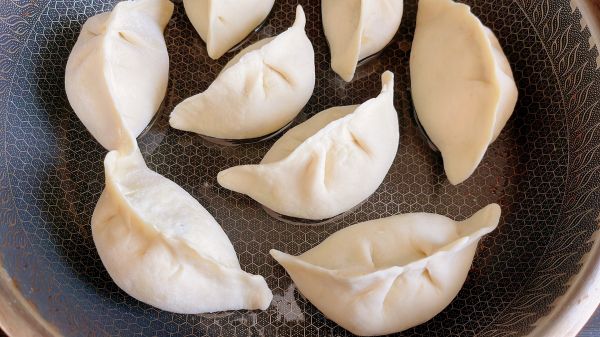 刺五加叶菜包子
