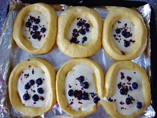 南瓜蓝莓奶酪包怎么做?