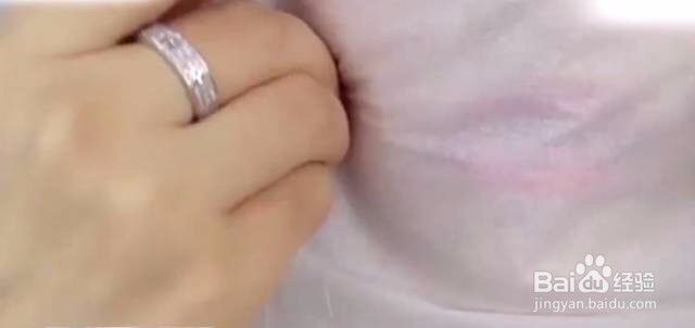 自贡玲丽彩妆教大家如何用一支口红化出八种唇妆