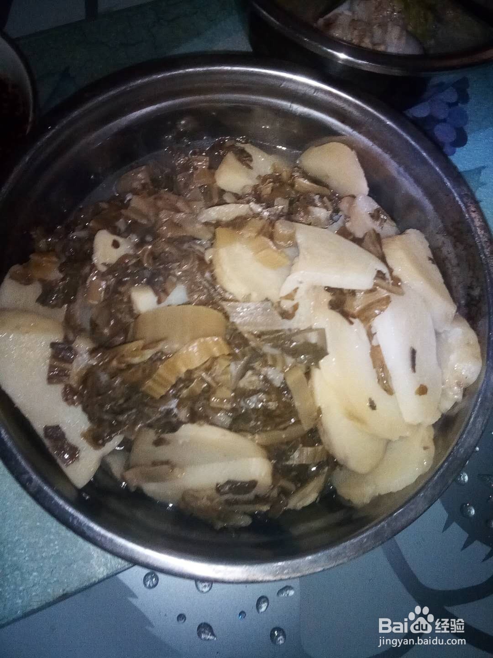 酸菜炖炒土豆片