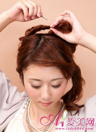 简单韩式盘发优雅秒杀高富帅