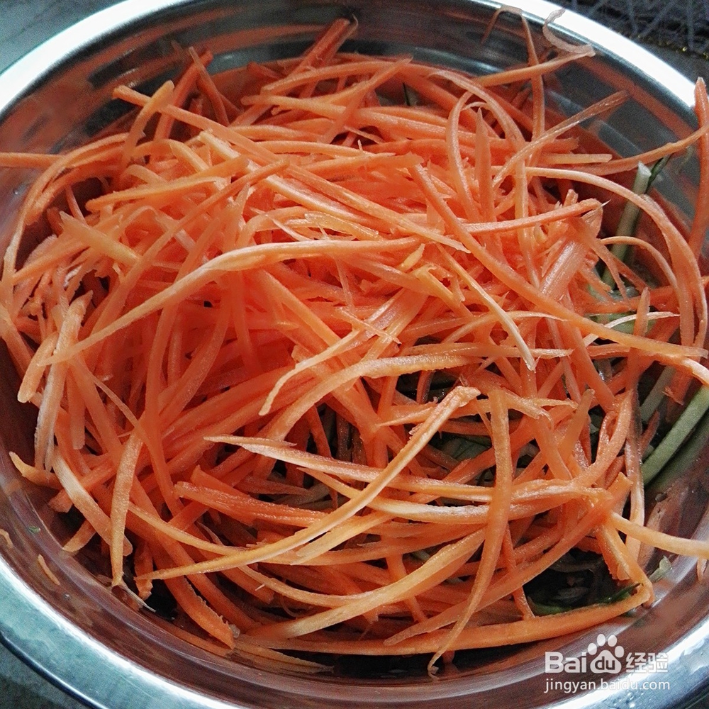 春季瘦身佳菜----凉拌青瓜胡萝卜芦笋的做法
