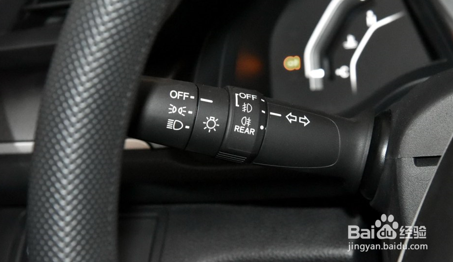 十代思域大灯高度怎么调整