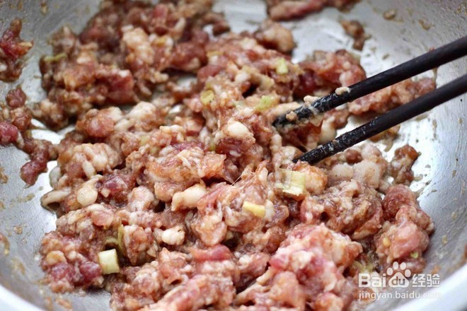 怎么样做美味的胡萝卜猪肉饺子