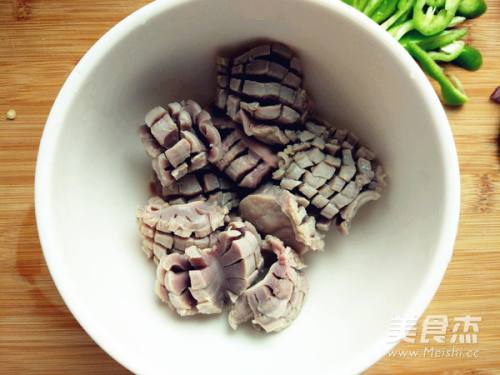 辣炒鸡胗的做法