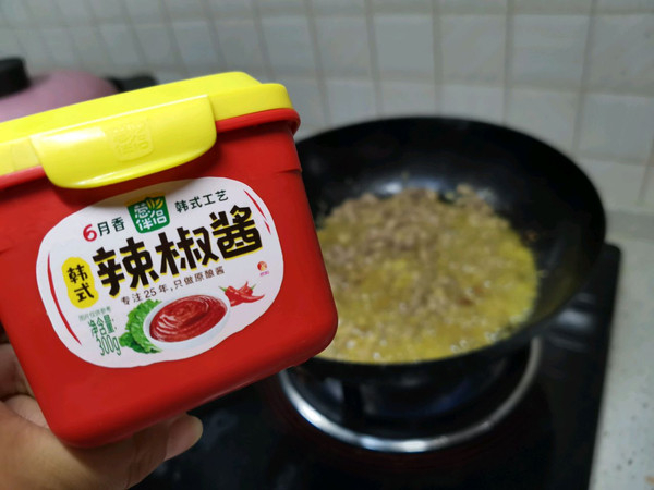 肉丁辣椒拌面酱