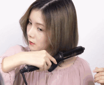 外翘短发怎么弄好看