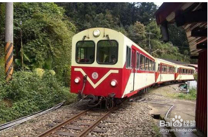 形容火车开得快的优美句子