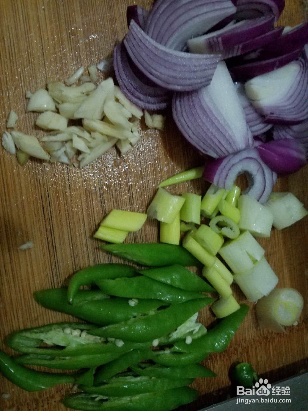 青椒炒牛肉怎么做？