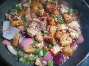 黑椒土豆鸡腿肉