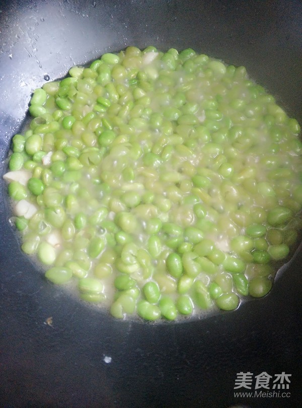 剁椒炒毛豆的做法