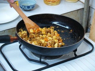 异国风情咖喱牛肉饭