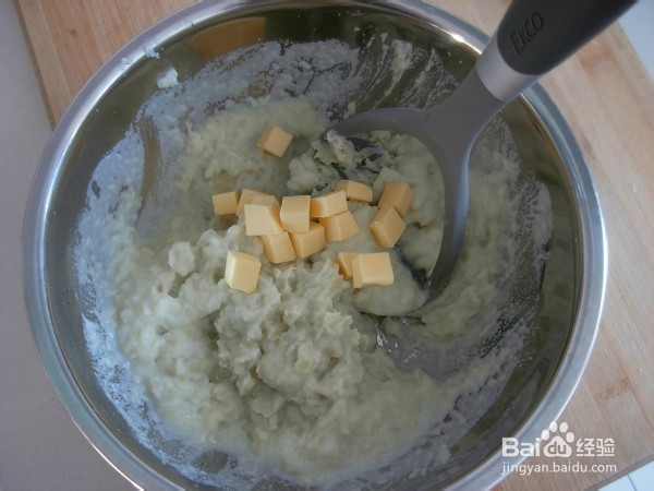 甜玉米粒牛奶土豆泥的做法