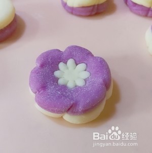 紫薯花朵馒头的做法