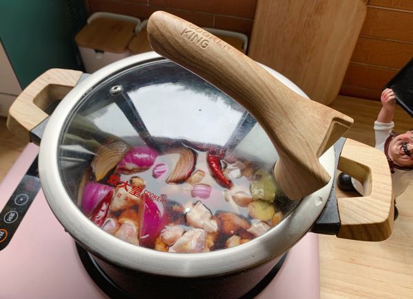 酱香卤肉饭这样做