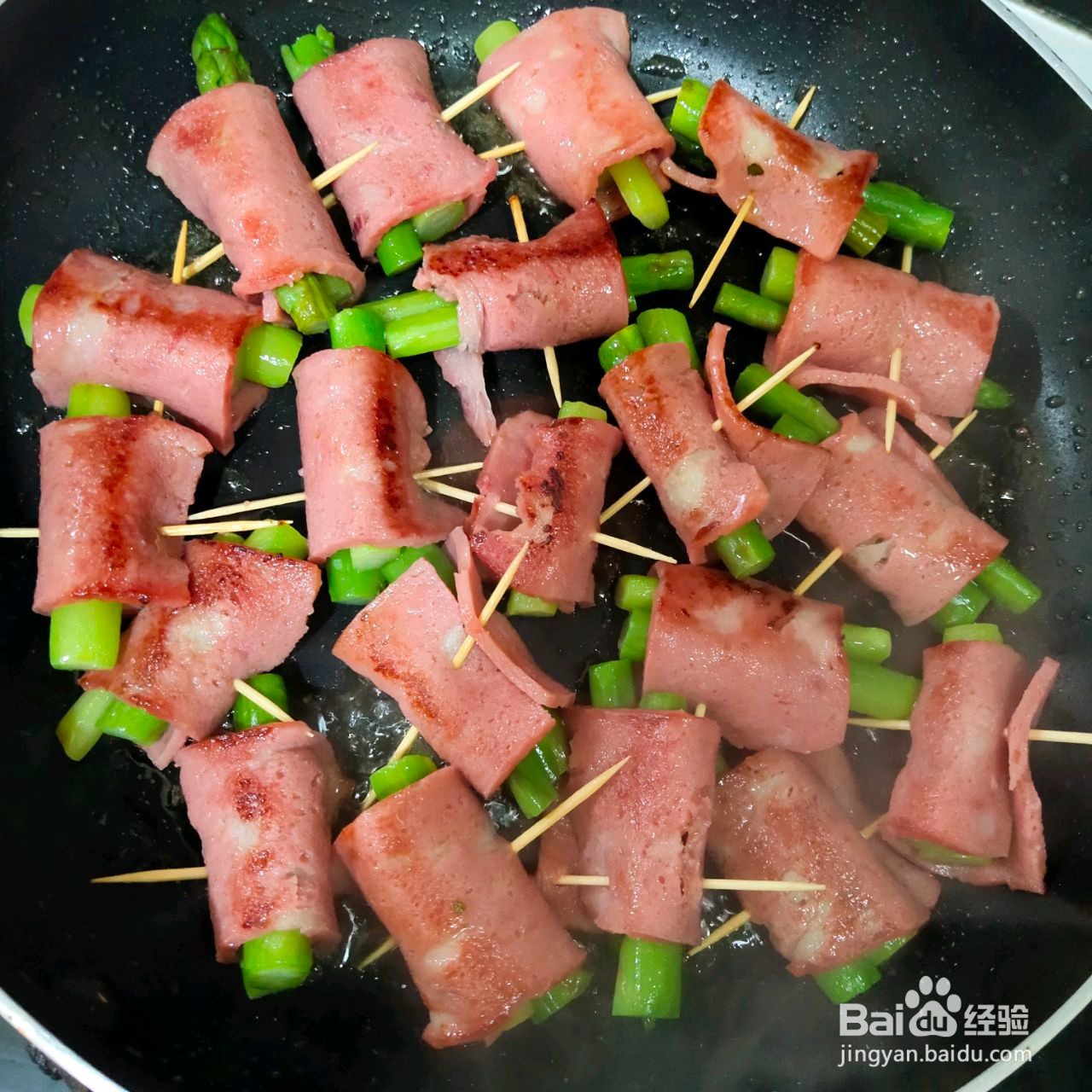 黄油香煎培根卷芦笋