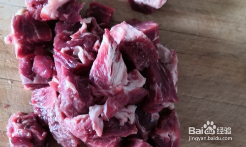 土豆炖牛肉的家常做法