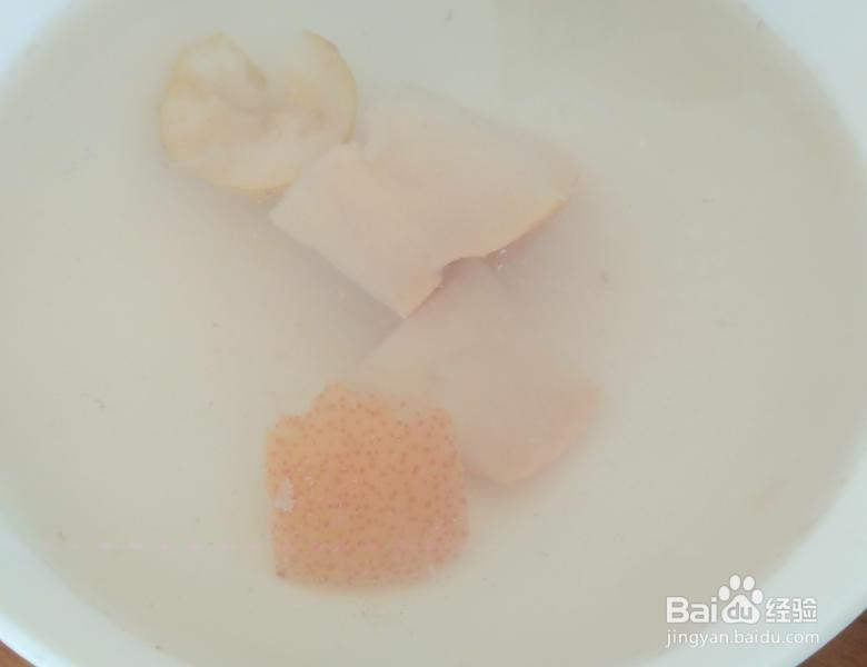 冰糖红枣炖雪梨的做法